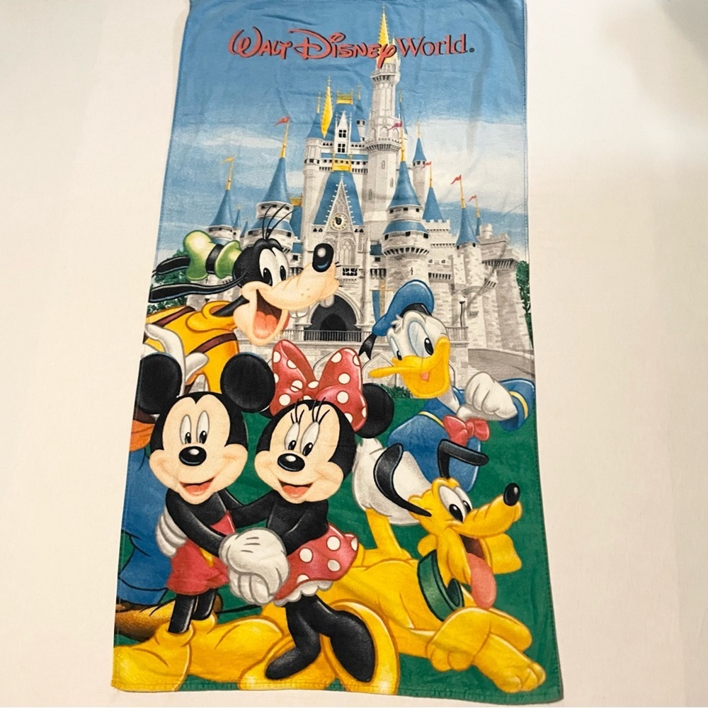 Vtg Walt Disney World Disneyland Beach Bath Towel Mickey Minnie Pluto 30.5”x58"
